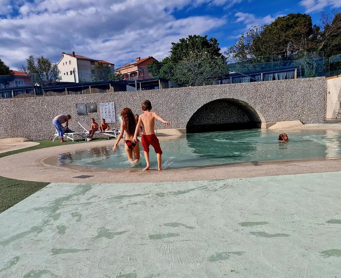 Privilege Resorts Exclusive Camping Villas Selce